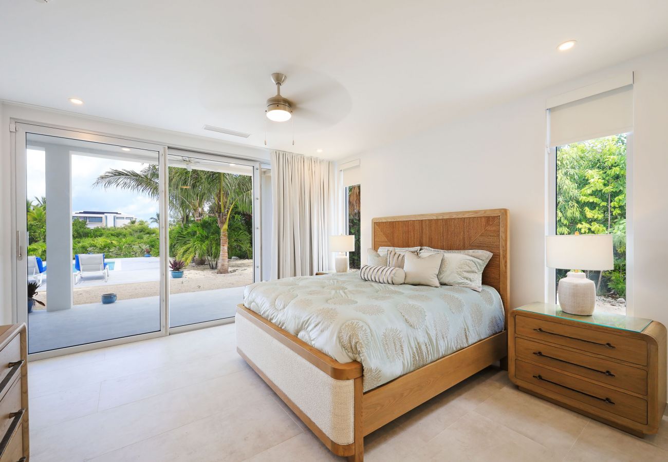 House in Grace Bay - Grace Bay, New 5 Bedroom Villa - Pure Water Villa