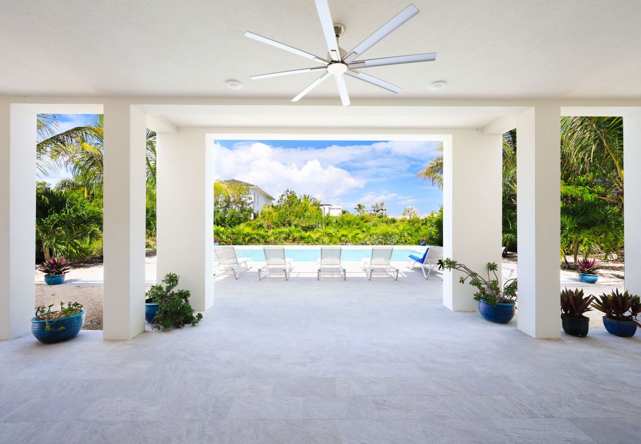 House in Grace Bay - Grace Bay, New 5 Bedroom Villa - Pure Water Villa