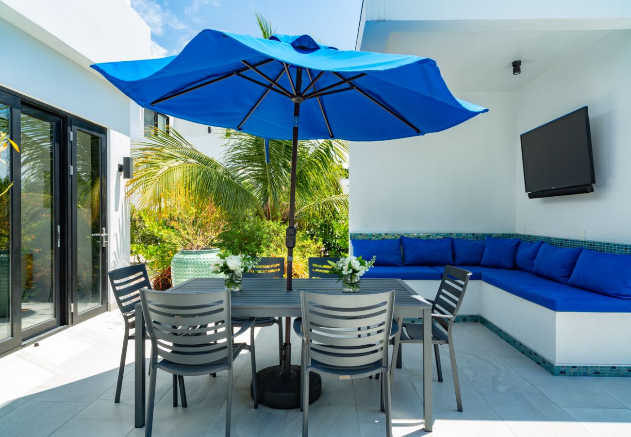 House in Grace Bay - Villa Calico, Pet-Friendly, 3 Bedroom, Grace Bay, Providenciales, Turks & Caicos