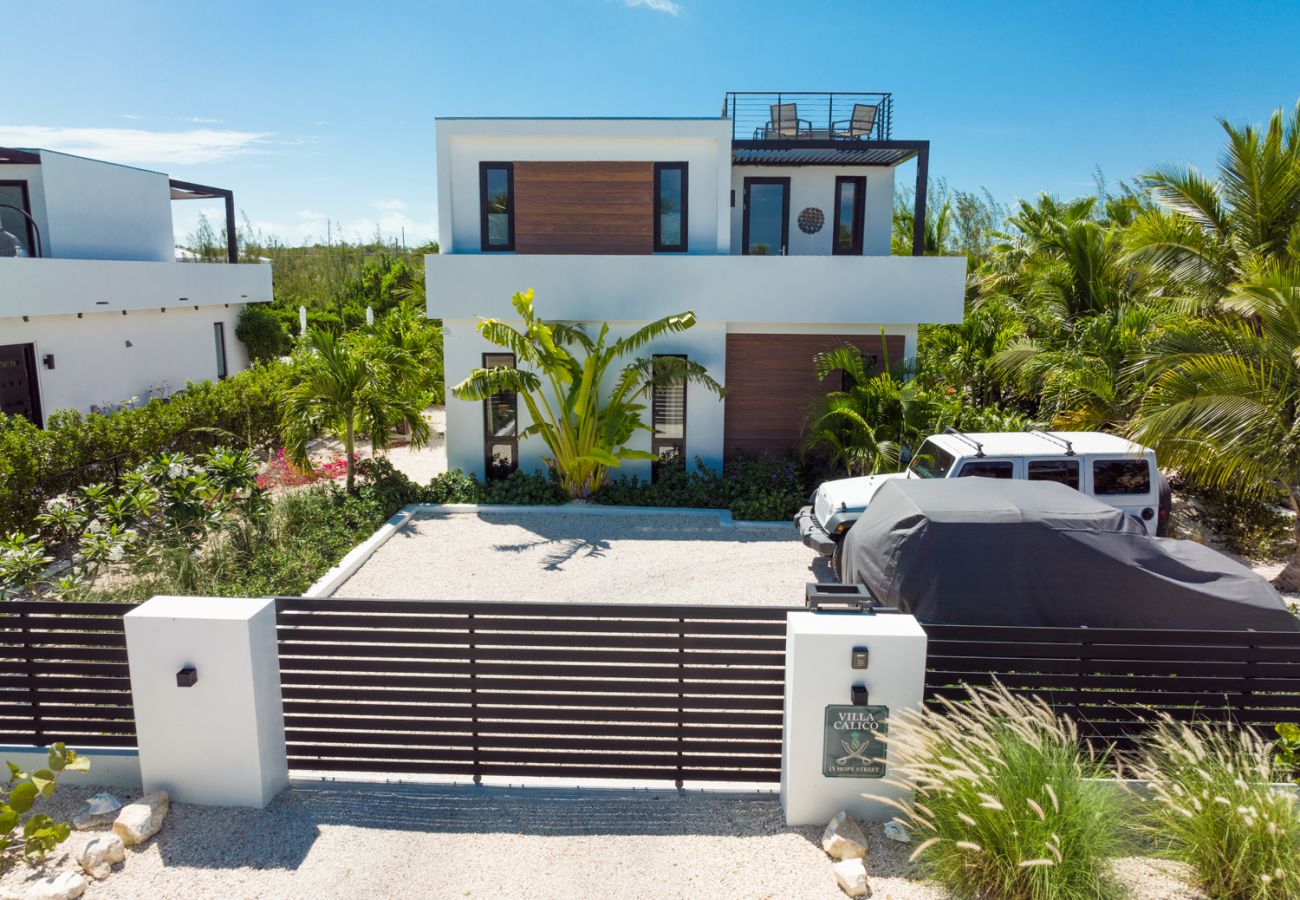 House in Grace Bay - Villa Calico, Pet-Friendly, 3 Bedroom, Grace Bay, Providenciales, Turks & Caicos