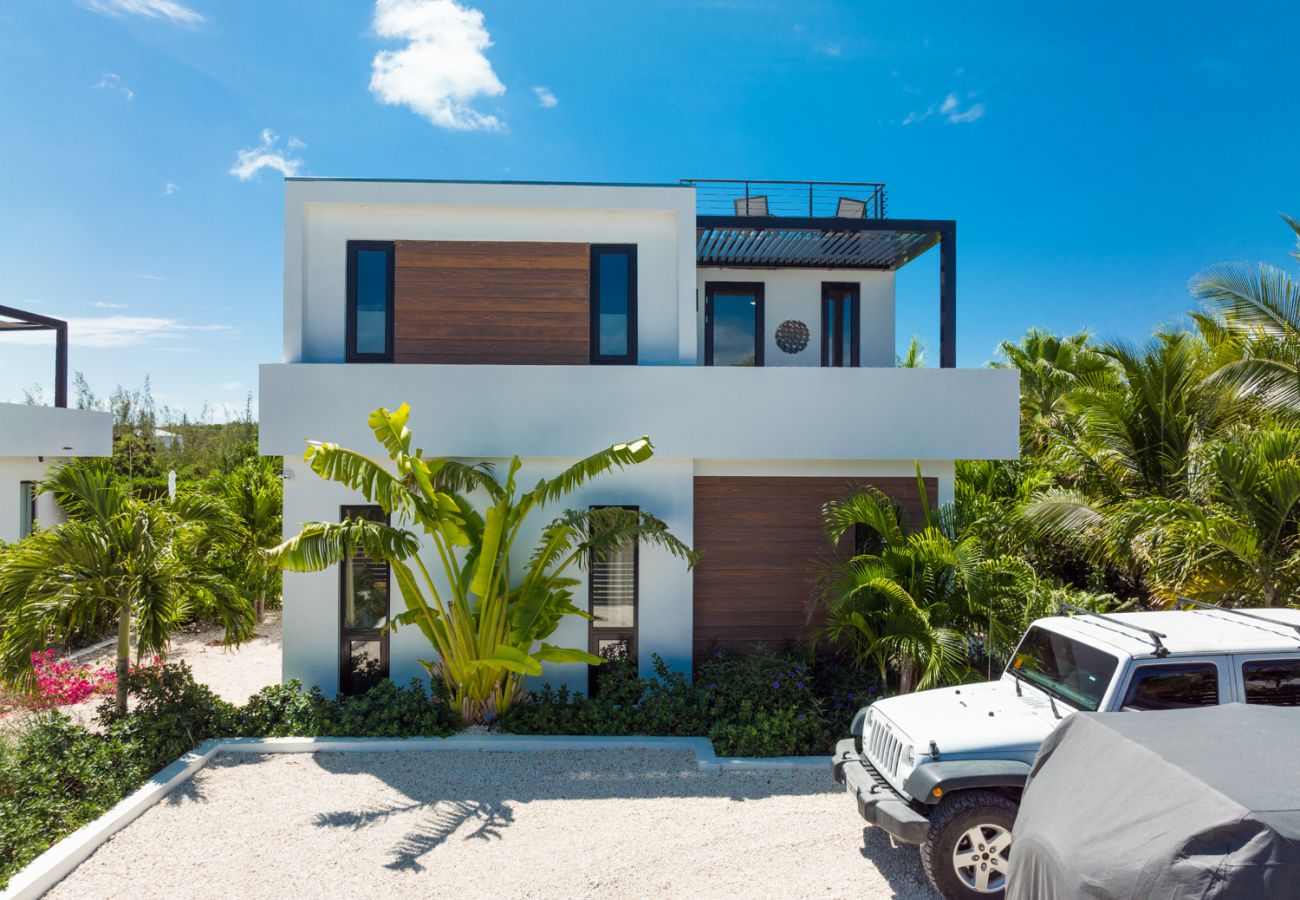 House in Grace Bay - Villa Calico, Pet-Friendly, 3 Bedroom, Grace Bay, Providenciales, Turks & Caicos