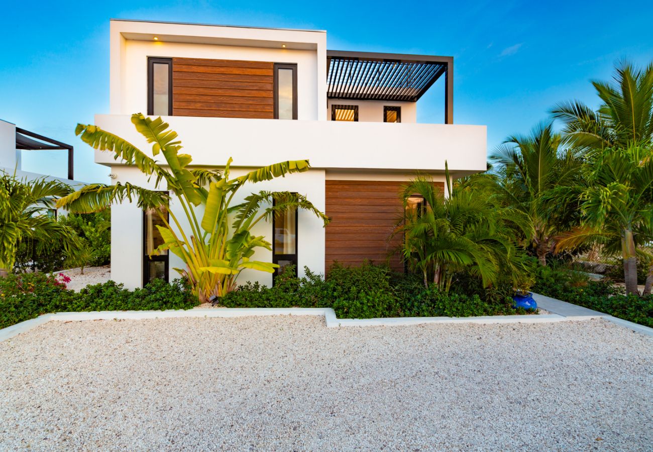 House in Grace Bay - Villa Calico, Pet-Friendly, 3 Bedroom, Grace Bay, Providenciales, Turks & Caicos